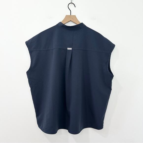 Figs Rafaela Oversized Scrub Top Night Sky Size XXL - Picture 2 of 4